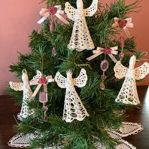 Eight Victorian ornaments